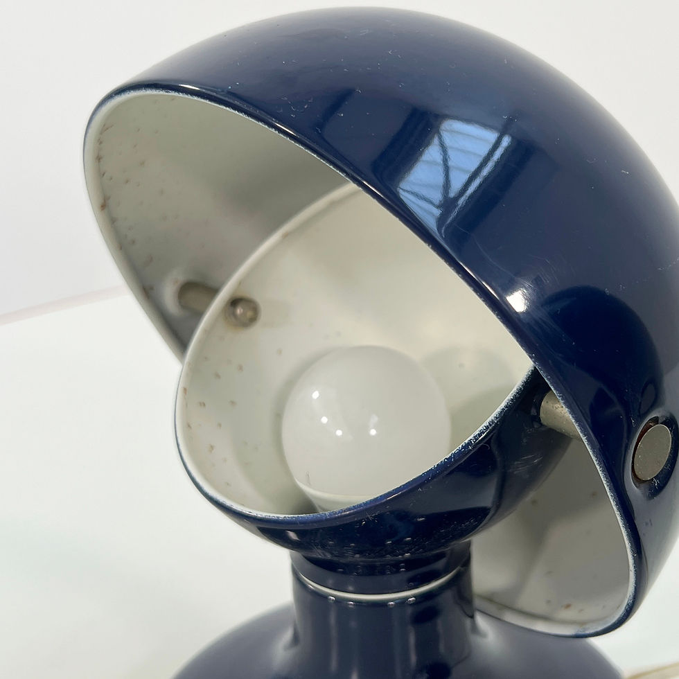 Thumbnail: Pair of Jucker 147 Table Lamps by Tobia & Afra Scarpa for Flos, 1960s - SOLD