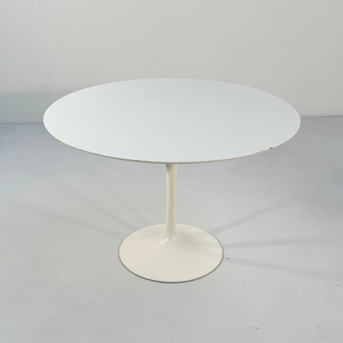 Laminated Tulip Dining Table 107 cm by Eero Saarinen for Knoll, 1960s Kooloomodern