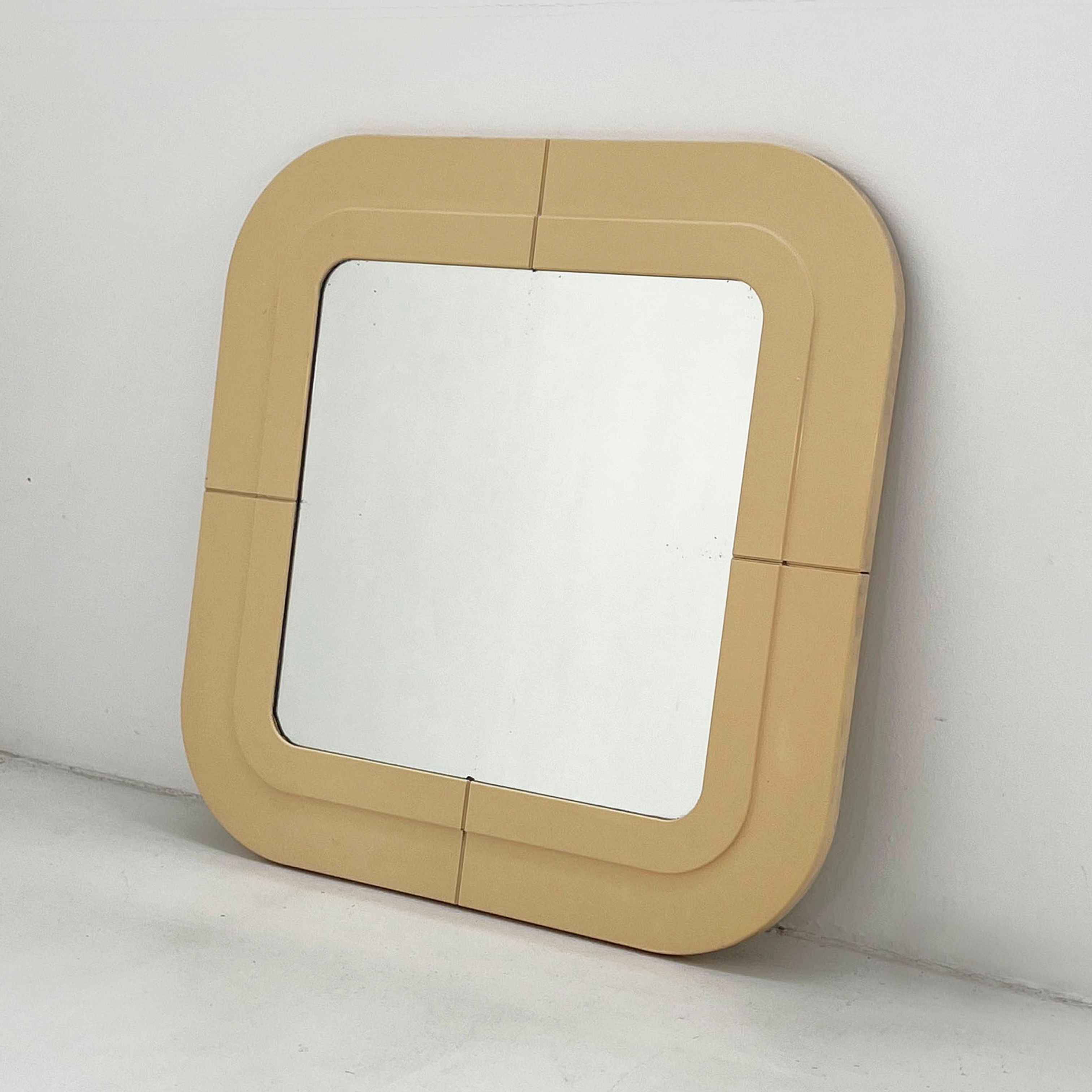 Cream Space Age Mirror by Anna Castelli for Kartell, 1970s