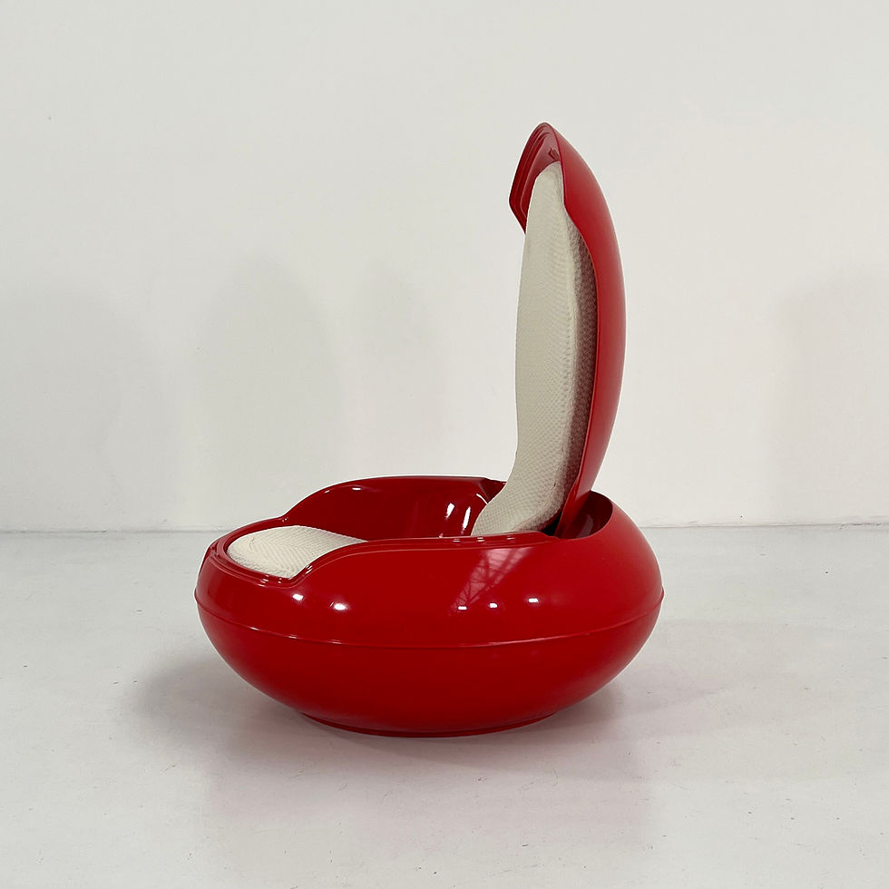 Thumbnail: Red GN1 Garden Egg by Peter Ghyczy for VEB Synthese, 1970s - SOLD