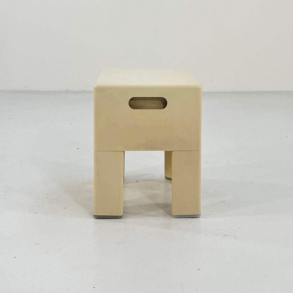 Thumbnail: White G-Box Stool & Container Box by Olaf von Bohr for Gedy, 1970s - SOLD