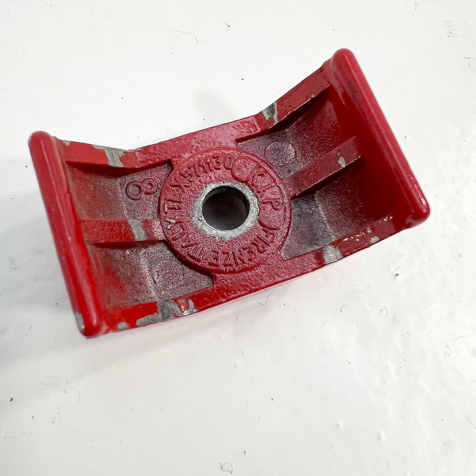 Thumbnail: Red Wire Standing Shelf from KIP Firenze, 1980s - SOLD