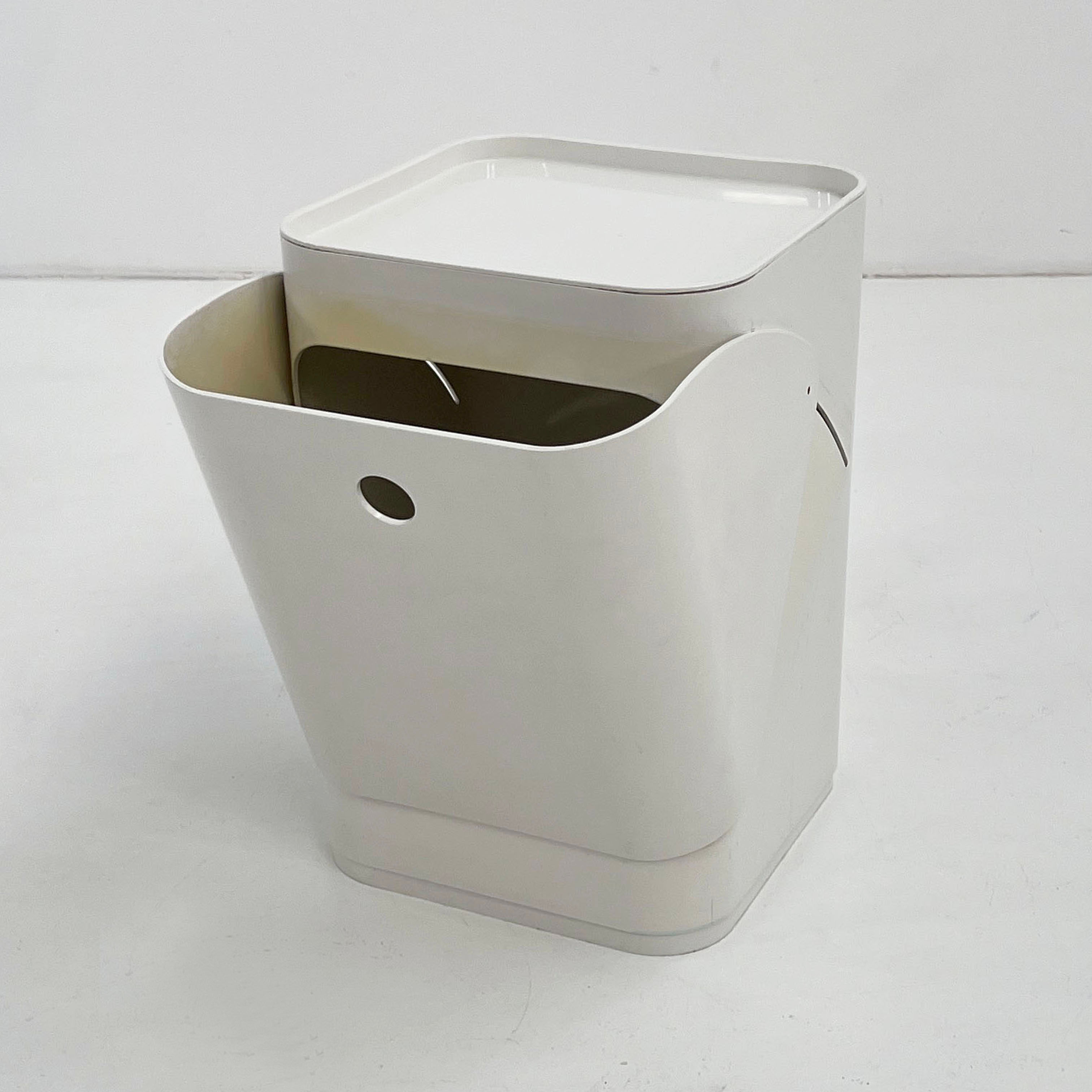 White Laundry Bin by Anna Castelli for Kartell, 1970s