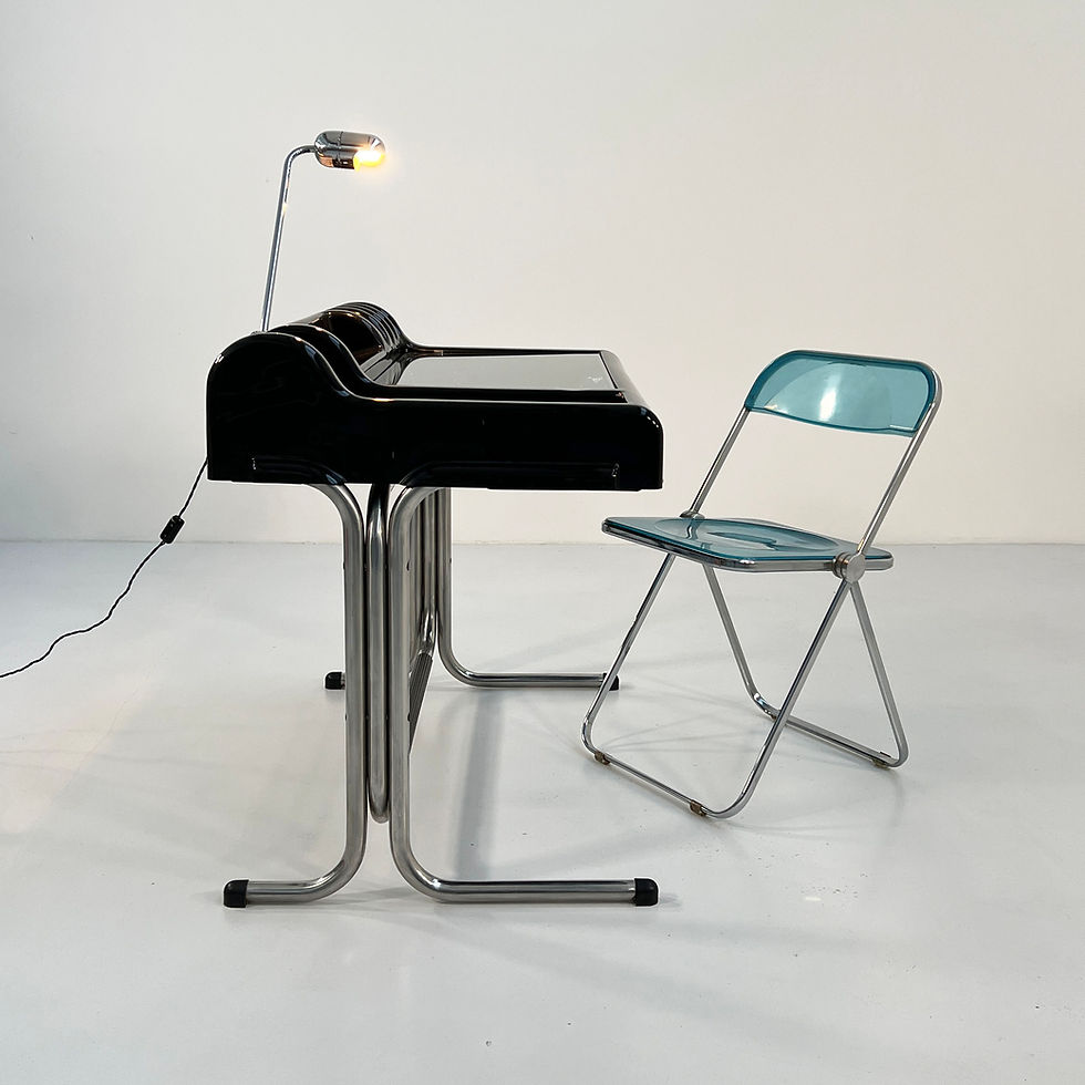 Thumbnail: Black Orix Desk by Vittorio Parigi & Nani Prina for Molteni, 1970s - SOLD