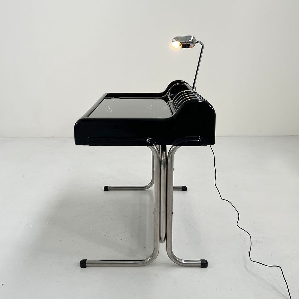 Thumbnail: Black Orix Desk by Vittorio Parigi & Nani Prina for Molteni, 1970s - SOLD