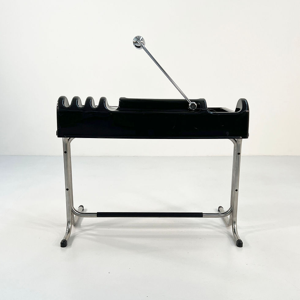 Thumbnail: Black Orix Desk by Vittorio Parigi & Nani Prina for Molteni, 1970s - SOLD