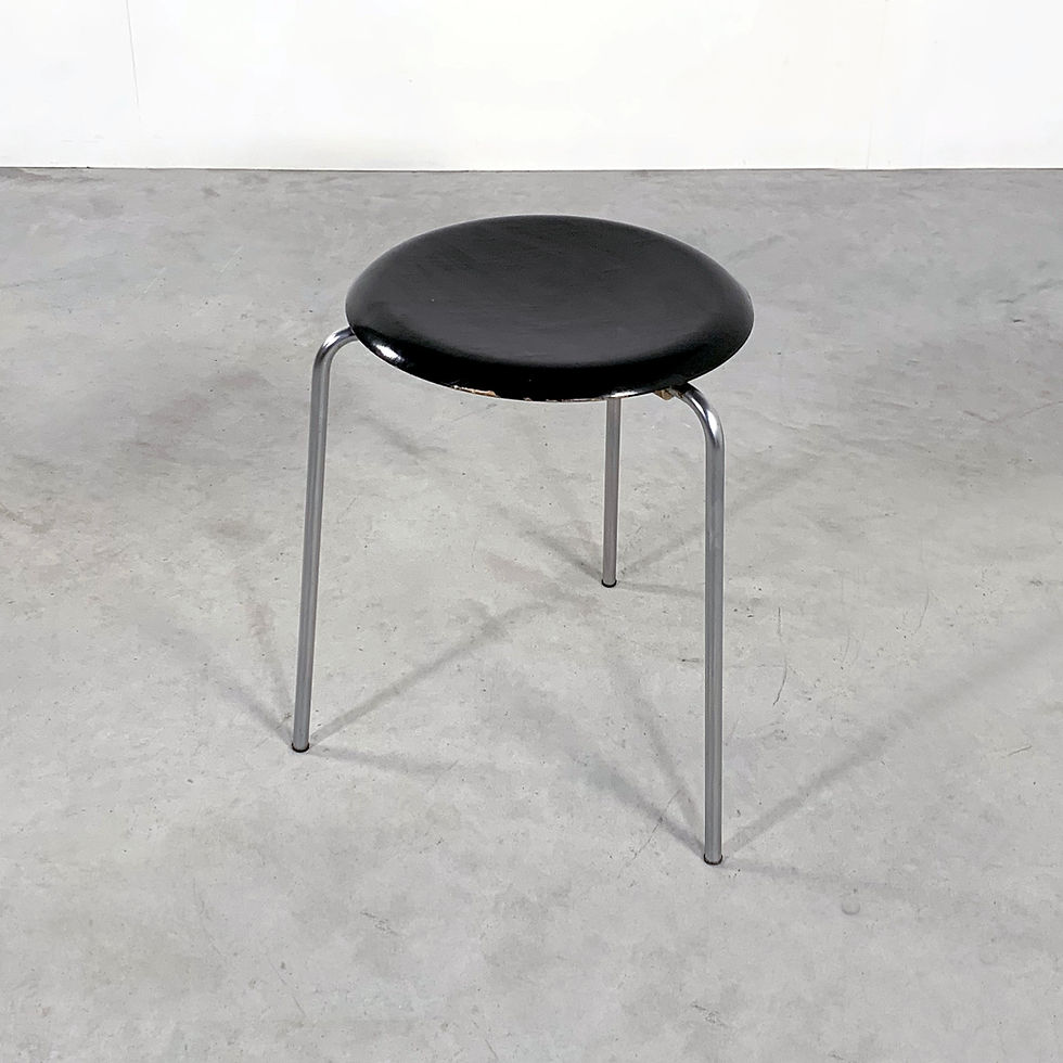 Thumbnail: "Dot" Stool by Arne Jacobsen for Fritz Hansen, 1960s - SOLD