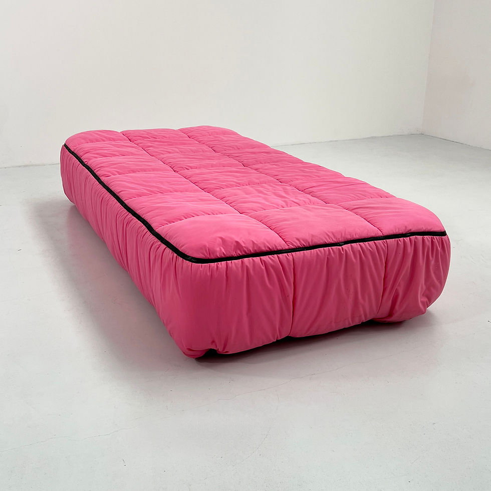 Thumbnail: Pink Sofa Bed by Cini Boeri for Arflex, 1970s - SOLD