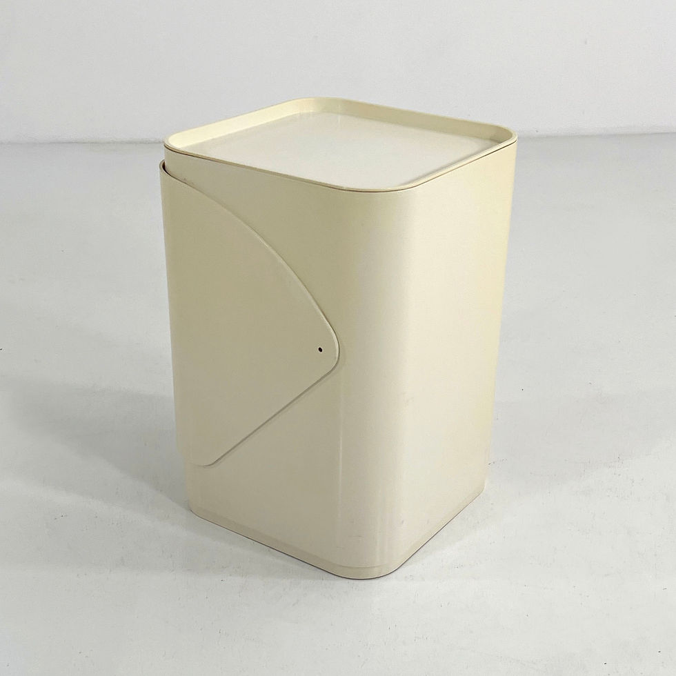 Thumbnail: White Laundry Bin by Anna Castelli for Kartell, 1970s - SOLD
