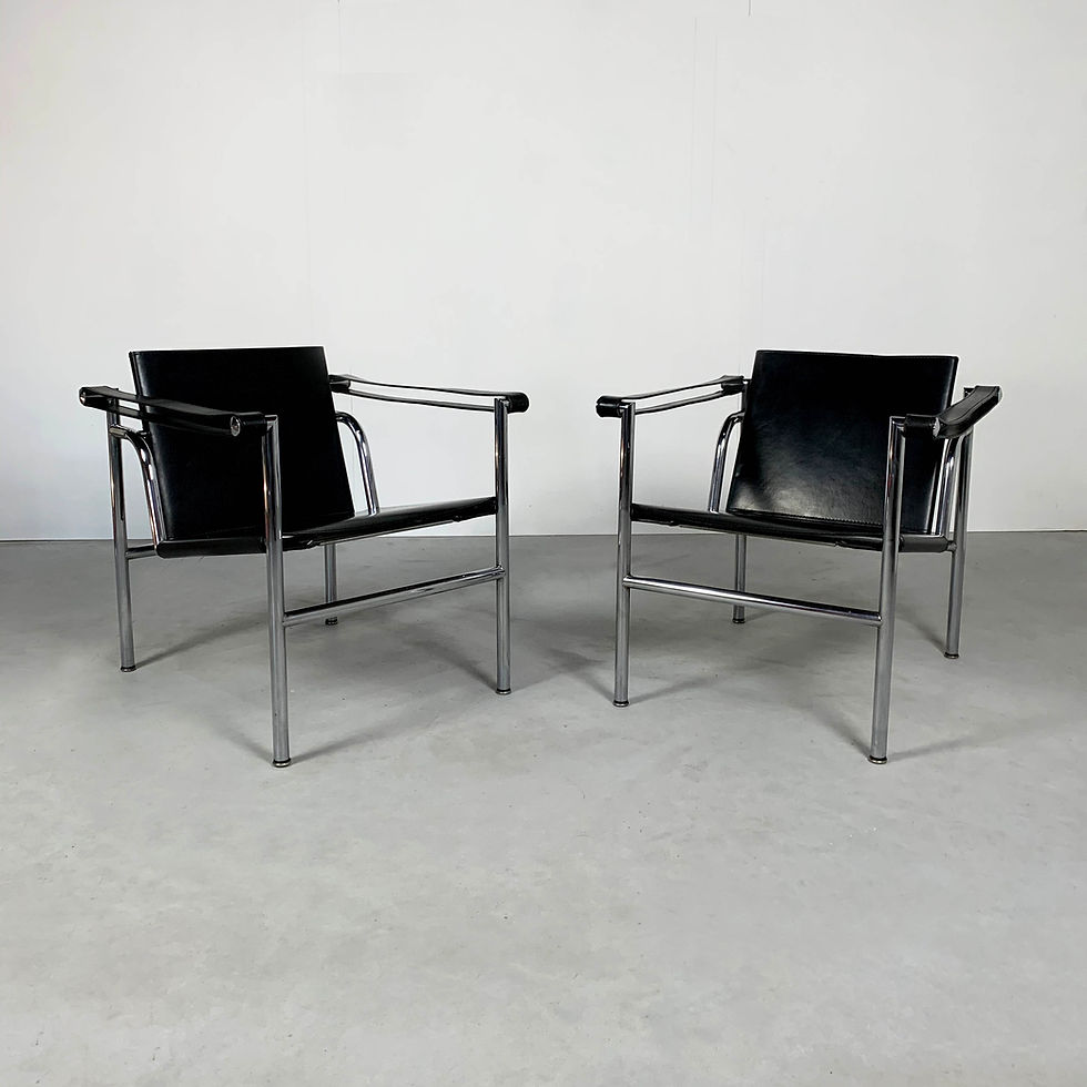 Thumbnail: Pair of Black Leather LC1 Armchairs by Le Corbusier for Cassina, 1970s - SOLD