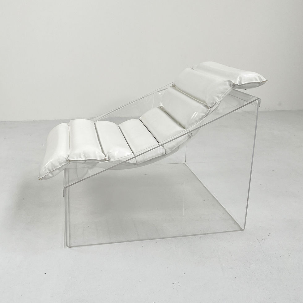 Thumbnail: Plexiglas “Toy” Lounge Chairs by Rossi Molinari for Totem, 1960s - SOLD