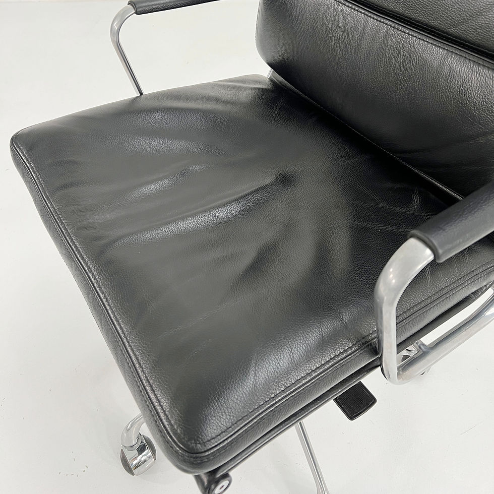 Thumbnail: EA219 Soft Pad Desk Chair by Charles & Ray Eames for ICF, 1970s - SOLD