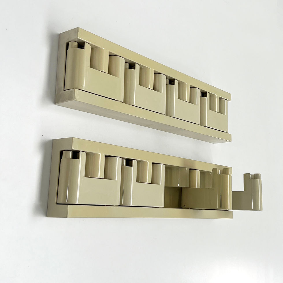 Thumbnail: White Minivip Coat Rack by Benanti & Brunori for Velca Legnano, 1970s - SOLD
