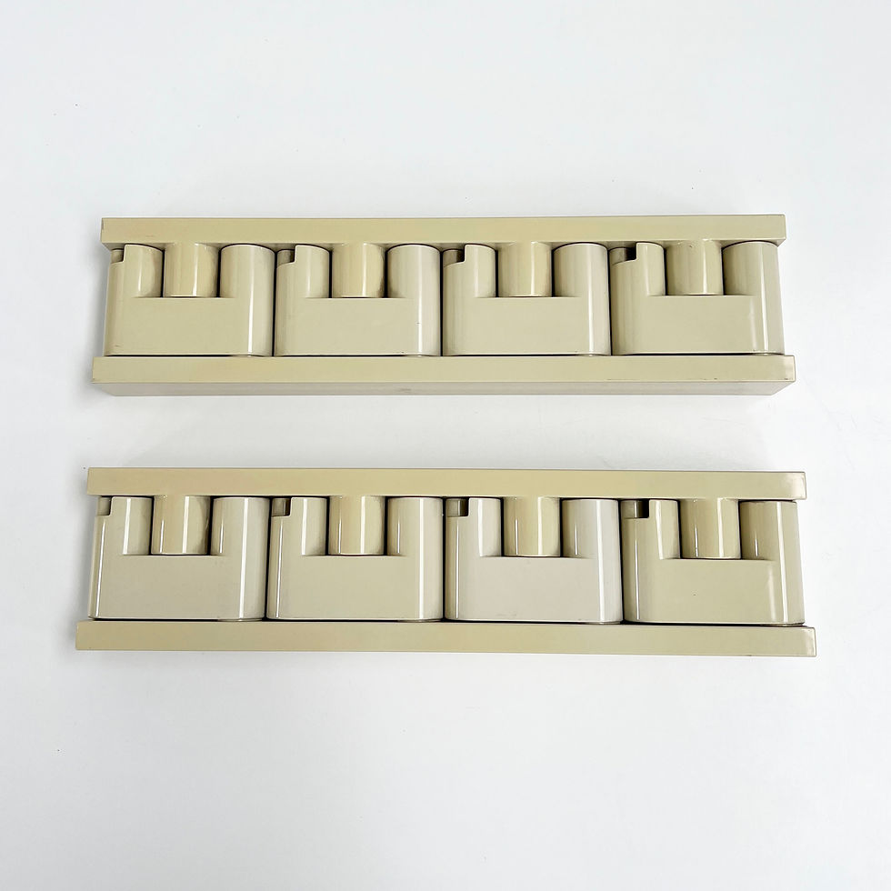 Thumbnail: White Minivip Coat Rack by Benanti & Brunori for Velca Legnano, 1970s - SOLD