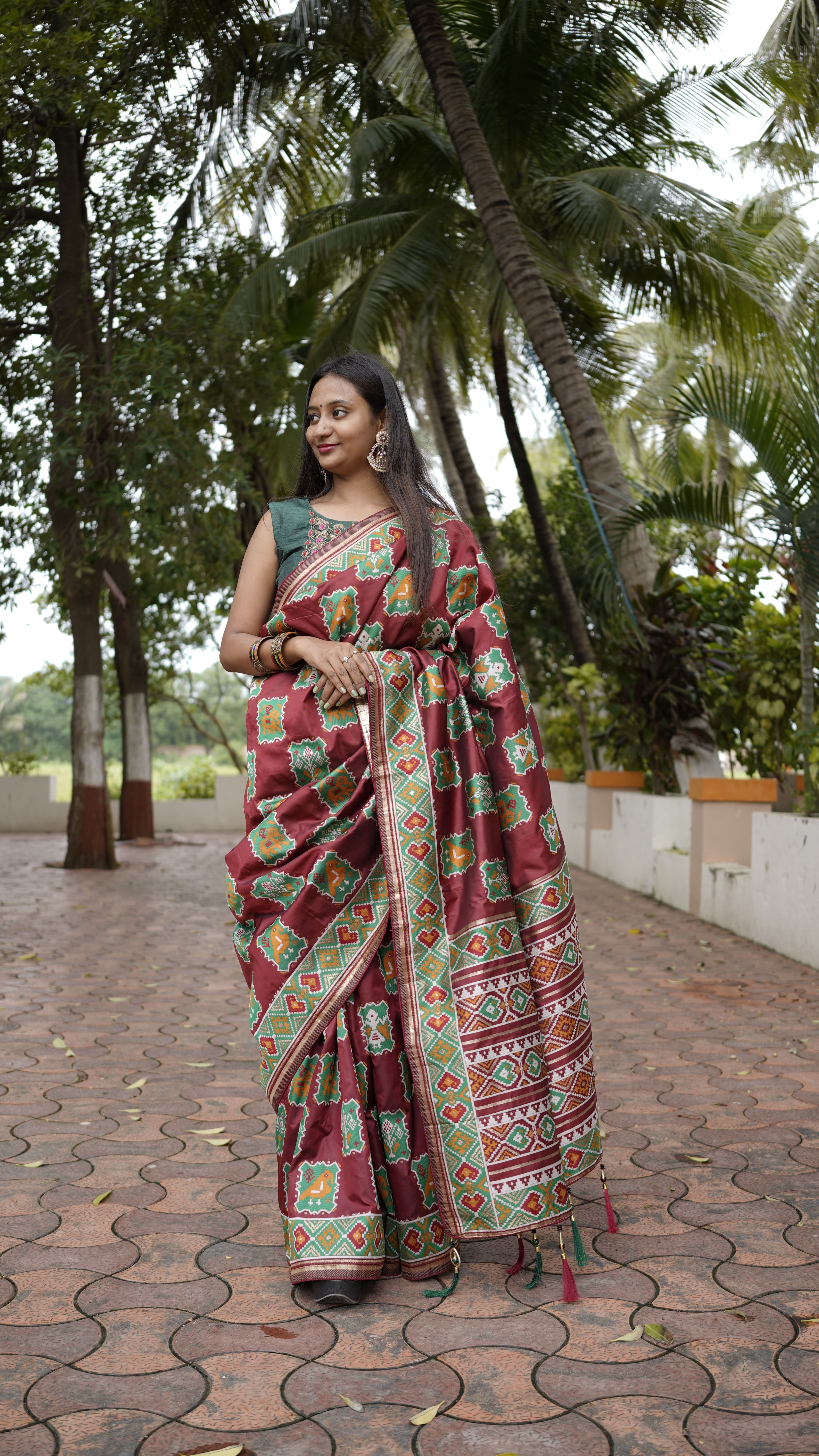 Maroon Stylish Riddhi Pure Hyderabadi Weaving Patola