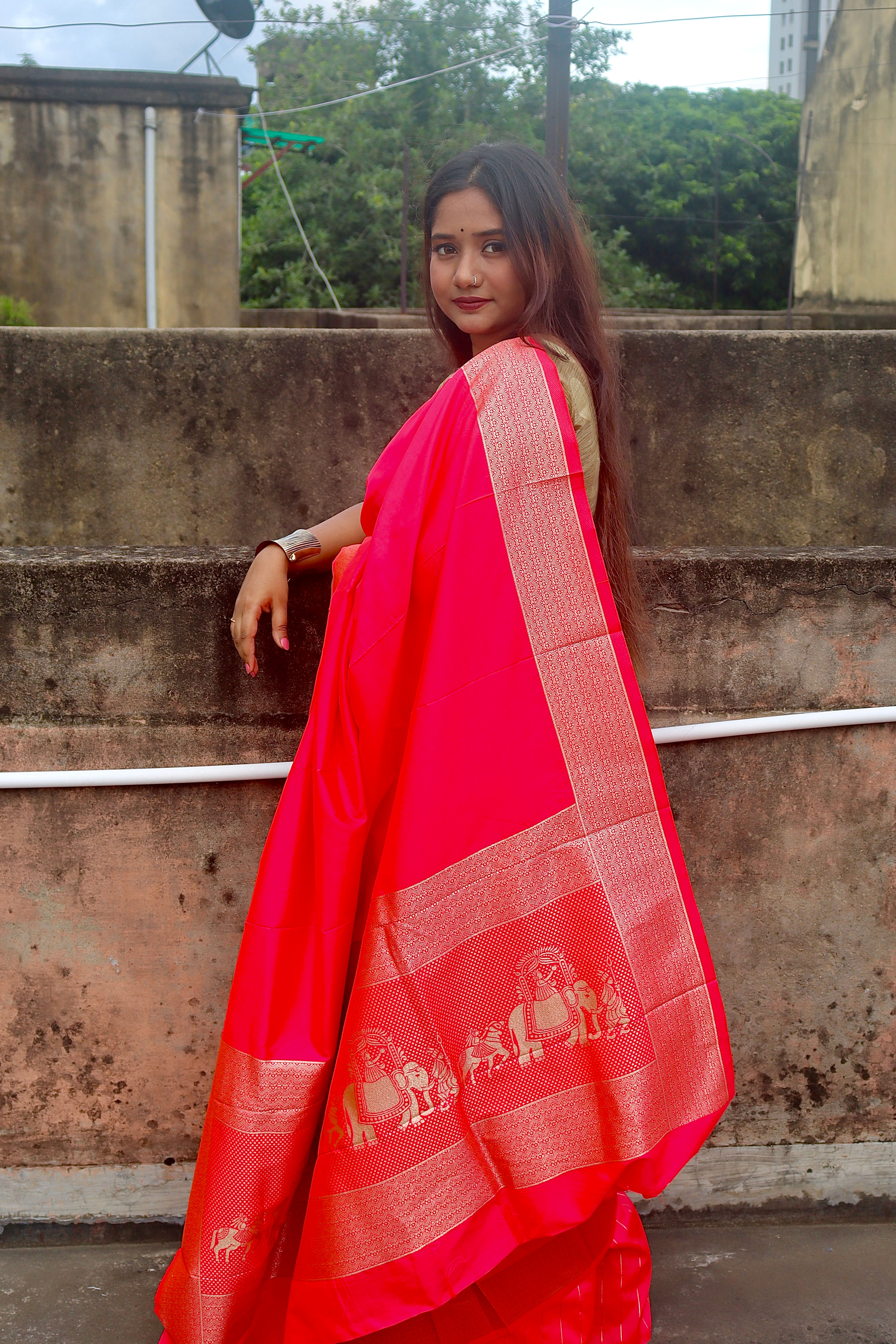 Sunnesha Pure Silk Pink Gala Saree With Fancy Weaving Pallu