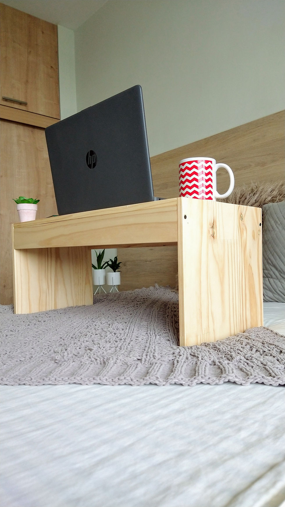 Miniatura: Mesa para laptop