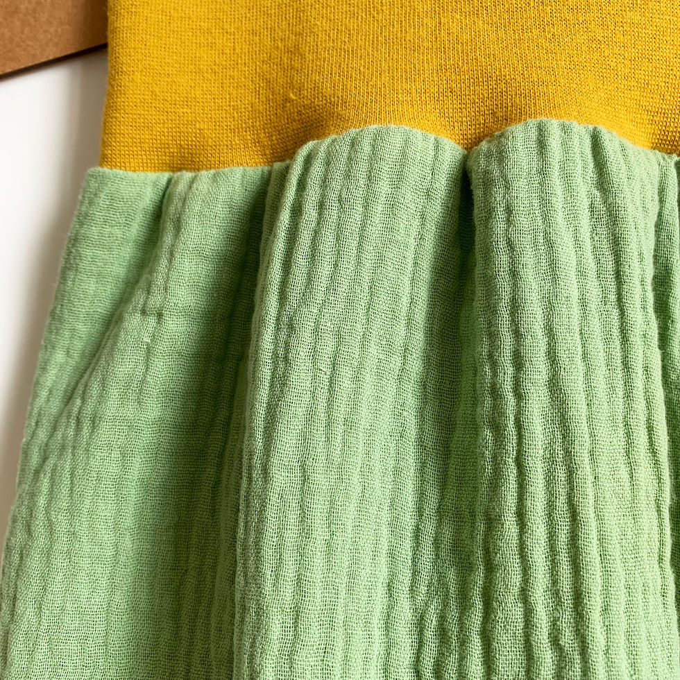 Miniaturbild: Kurze Pumphose Conny, Musselin