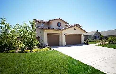 Concrete driveway (2).webp