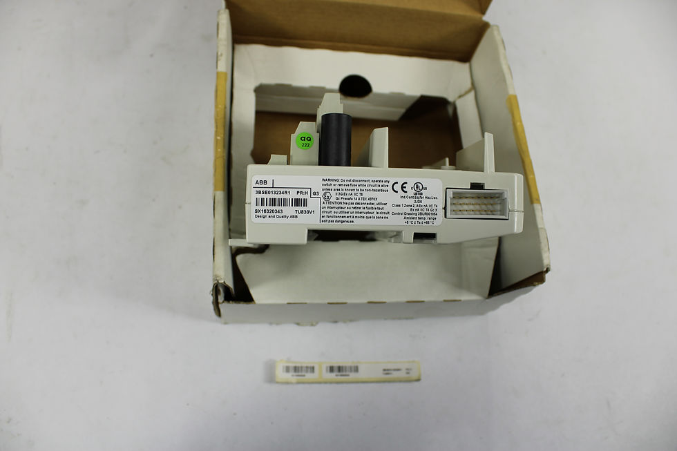 Küçük resim: ABB 3BSE013234R1 TU830V1 BASE IN BOX