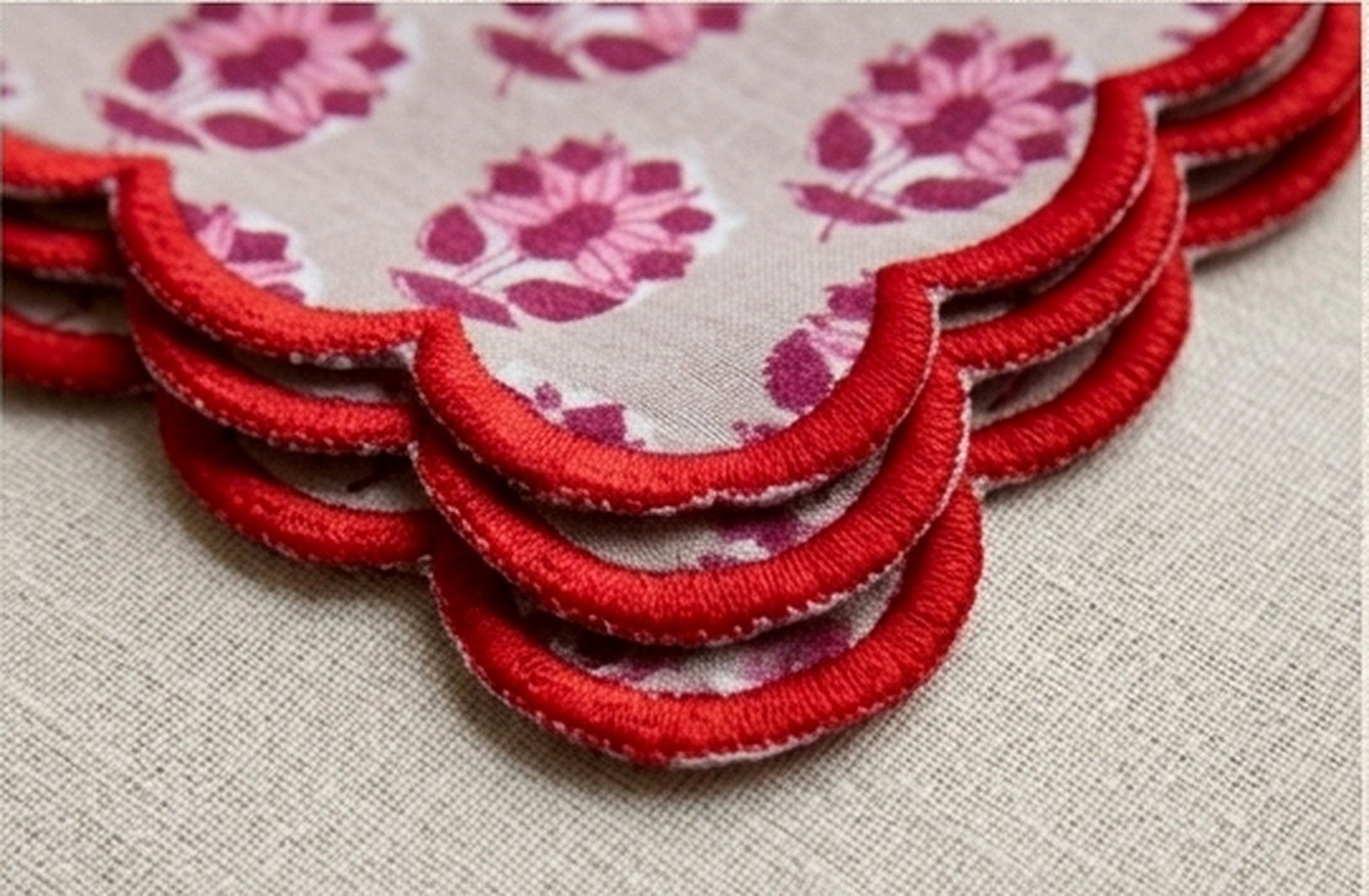 ROSE BUTI SCALLOPED NAPKINS - SET OF 4