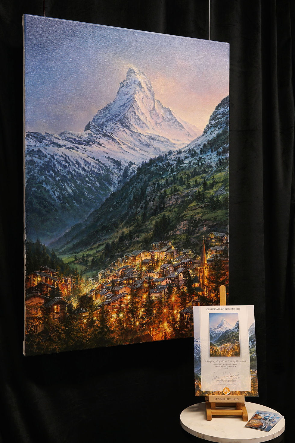 Thumbnail: Sleeping city at the foot of the giant