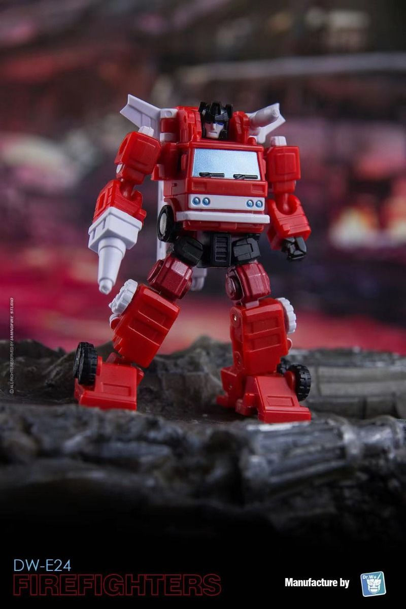 Thumbnail: Dr. Wu DW-E24 Firefighters 吳醫生 消防車 小比例