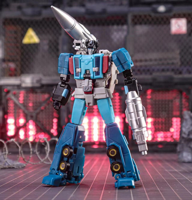 Thumbnail: DX9 MINI 01 三變戰士 Vasili  導彈鷹 雙面雲 小比例