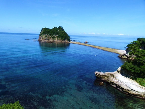 TraveLa | 日本自由行 - 日本藍洞西伊豆堂島的天窗洞