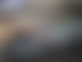 mesa de sonido que combina y mezcla diferentes fuentes de audio.