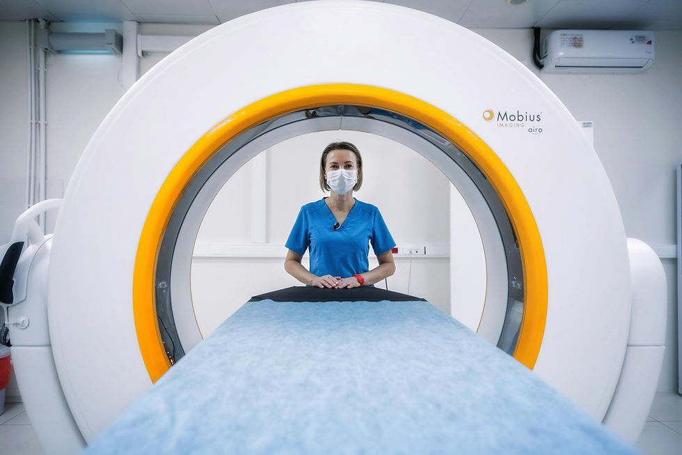 Automatizar tareas no es eliminar trabajos: evidencia desde la radiología.