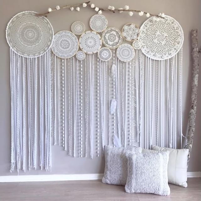 Thumbnail: Fate Crochet Dreamer Wall Mural