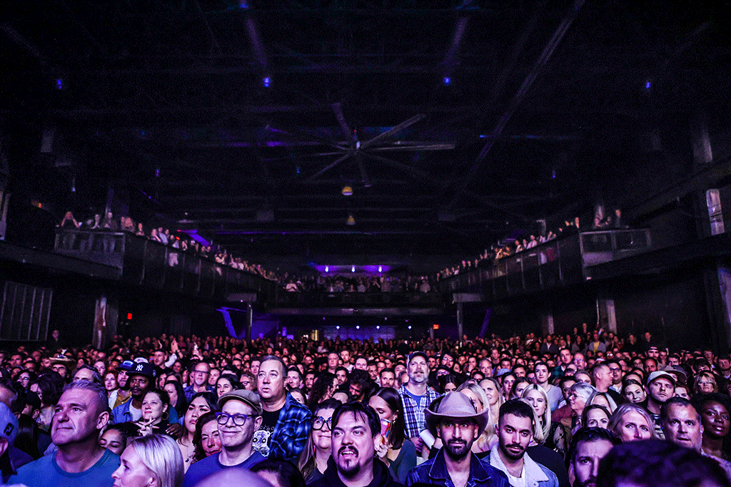 The Teskey Brothers at Brooklyn Steel