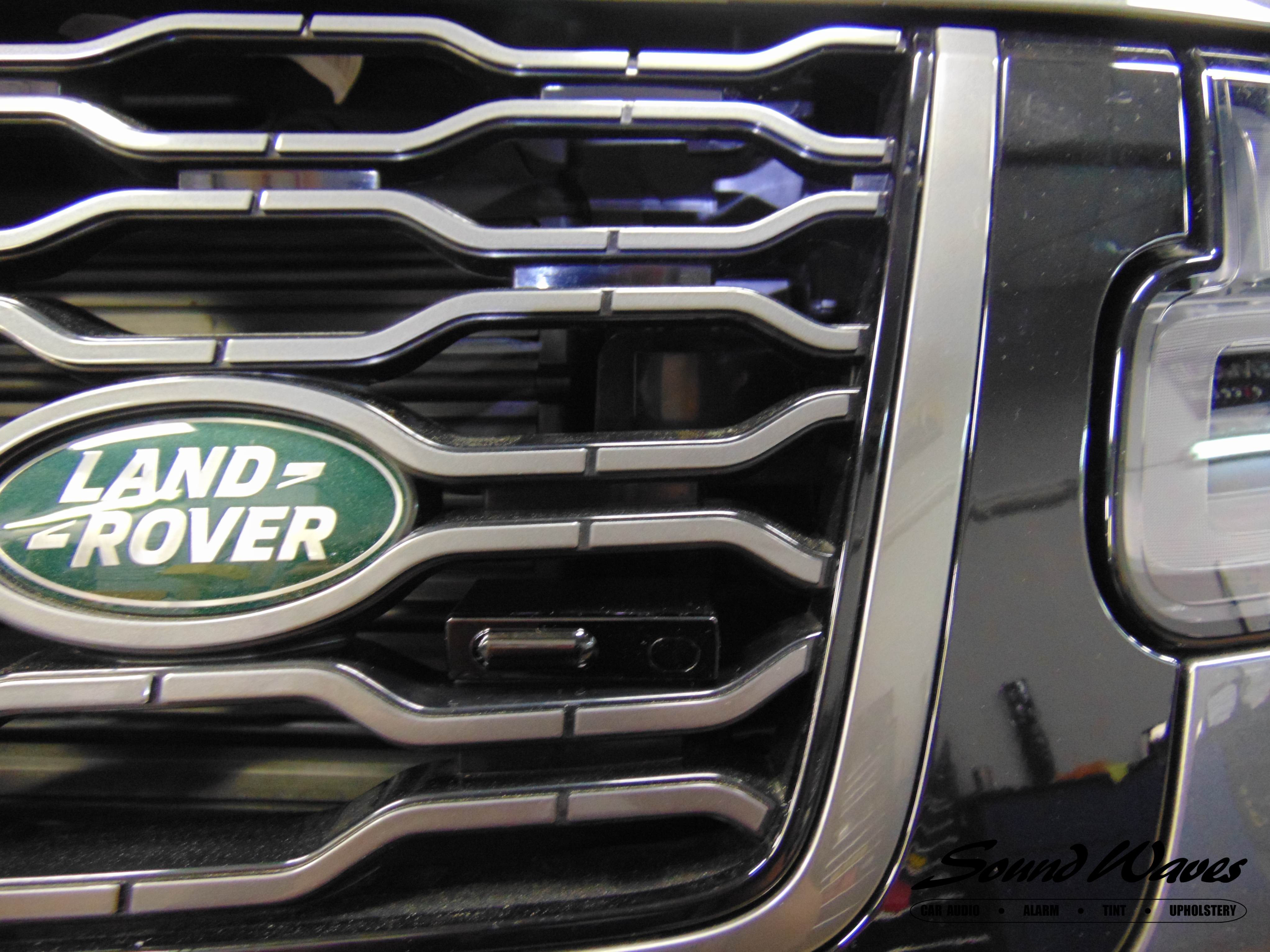 Sound Waves Memphis Installations Range Rover Radar