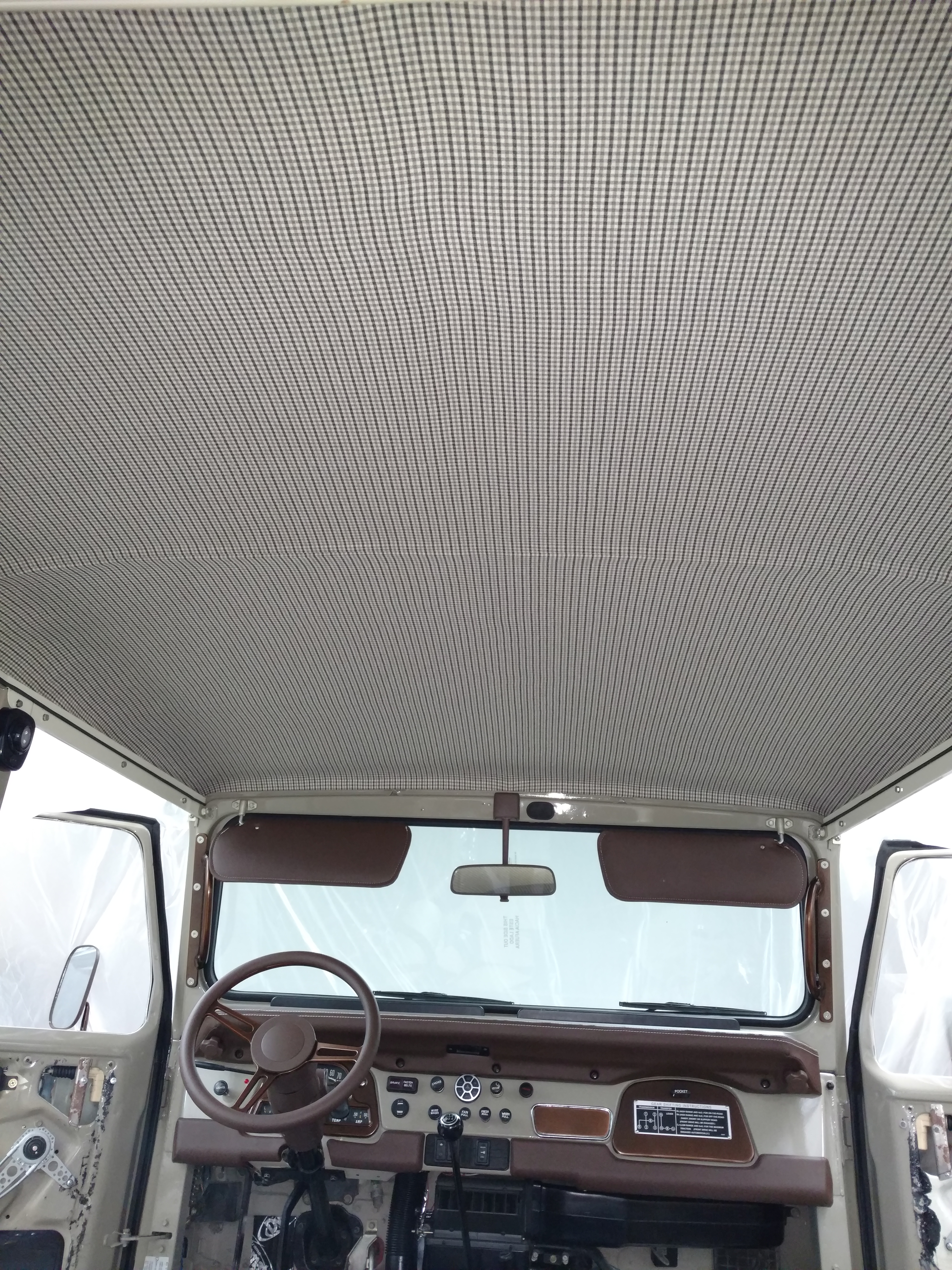 Headliner After in plaid