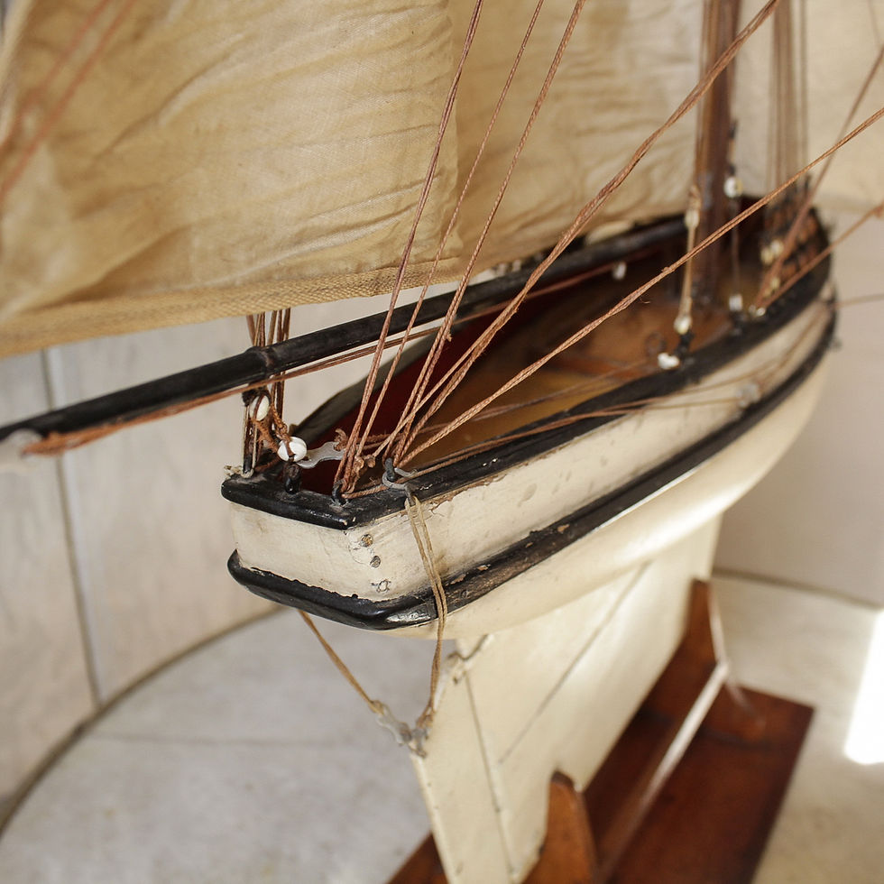 Miniature : 19th century pond yacht  voilier de bassin