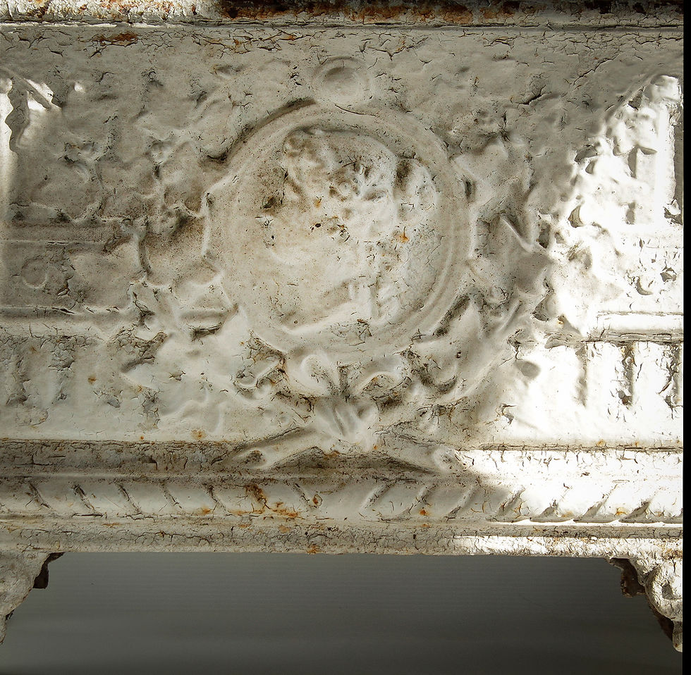 Miniature : French cast iron jardiniere