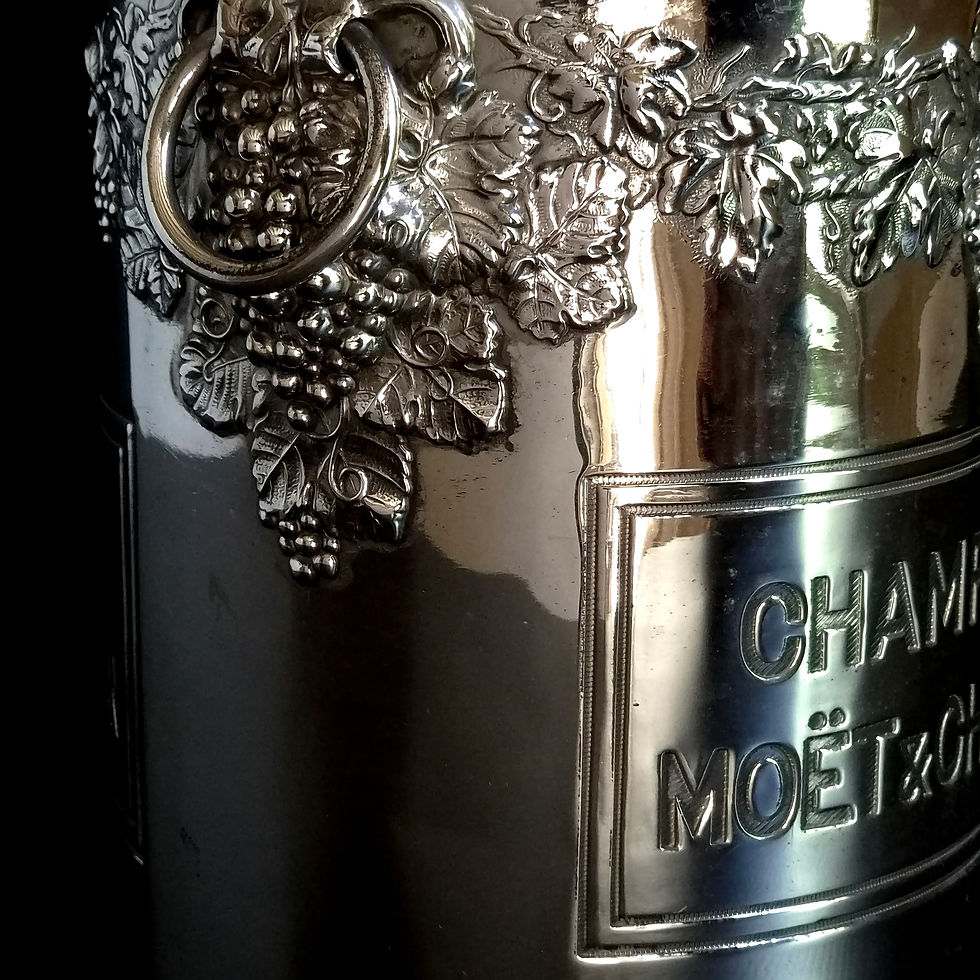 Thumbnail: Moët & Chandon Champagne Cooler