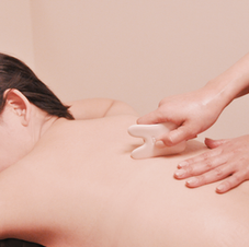 背中のかっさマッサージ