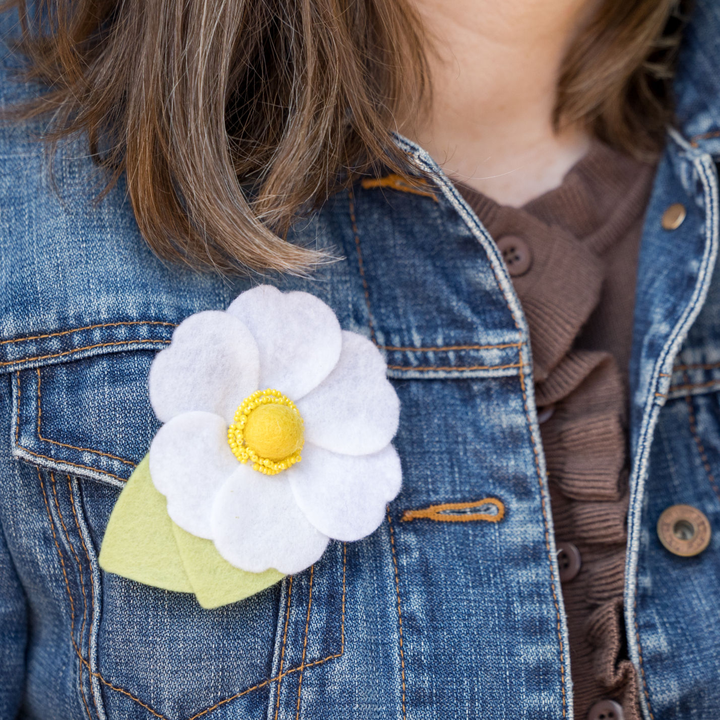 Beaded Daisy Pin