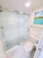 Master en-Suite bath