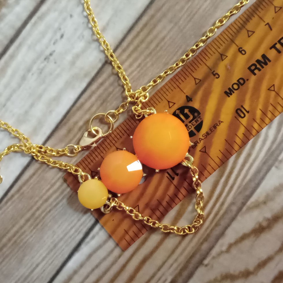 Miniatura: colar curto dourado meu sol, bijuteria dourada, ateliê fase nova, presentes online, bijus artesanais, colares em corrente