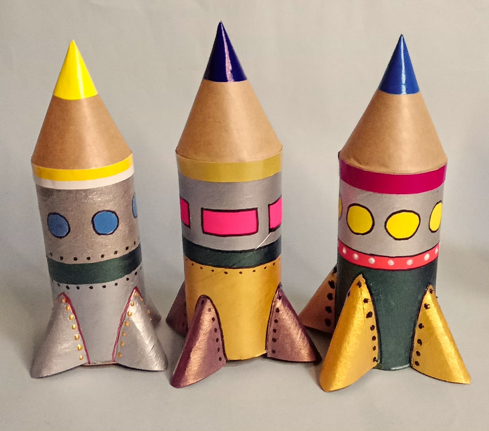 Miniatura: foguetes de papelão para decoração de festa infantil, foguetinhos, ateliê fase nova, presentes online, astronauta, decoração