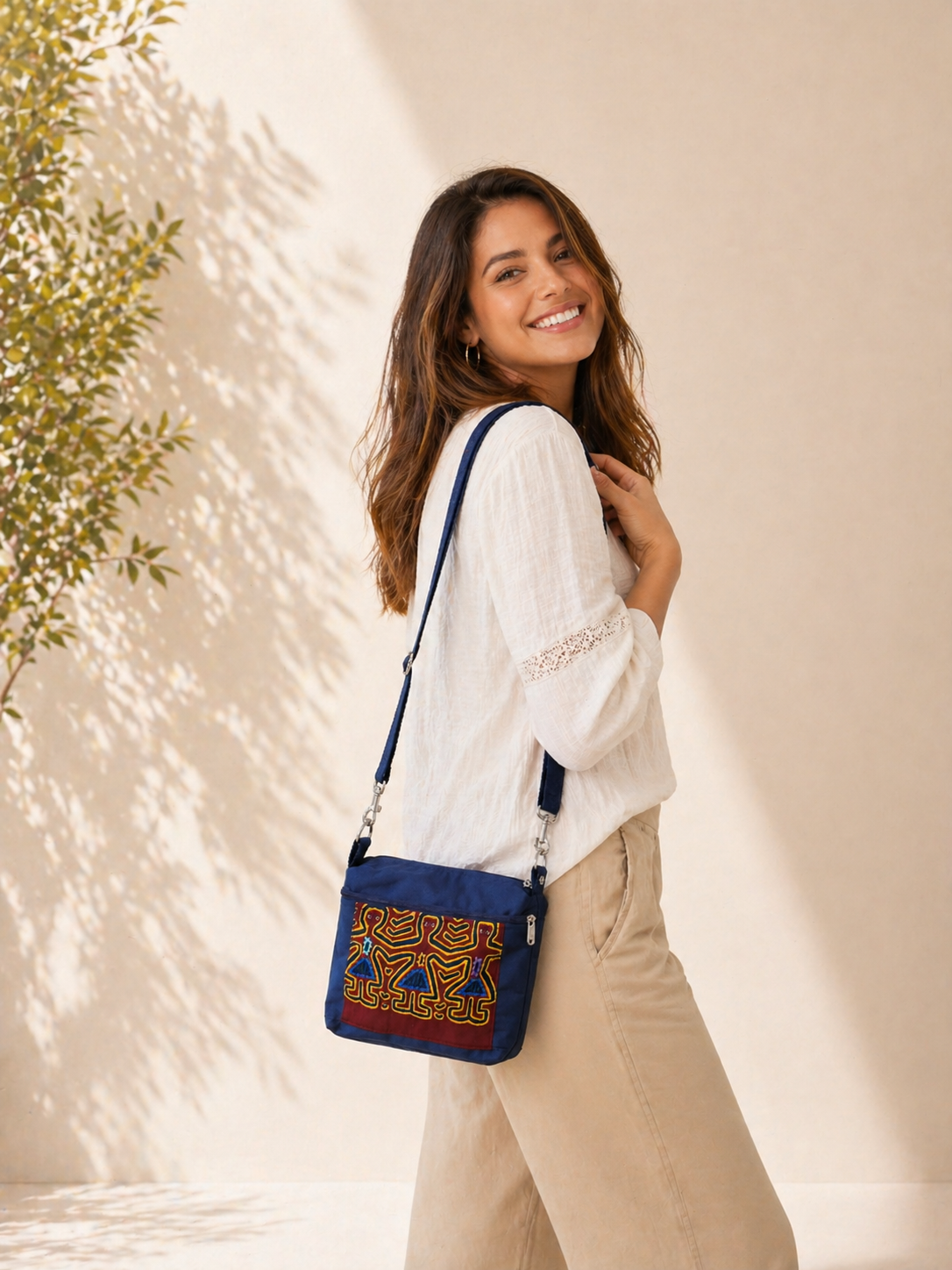 Cartera mediana con mola