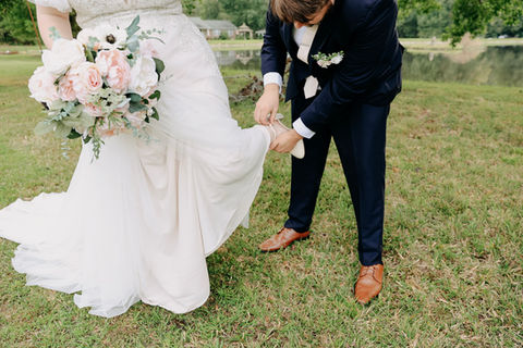 bride and groom florals designed by dream designs and company