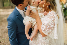 West Tennessee Bride and Groom with floral girl. Planned by Dream Designs and Company. 