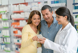 HispanicCoupleatPharmacy.jpg