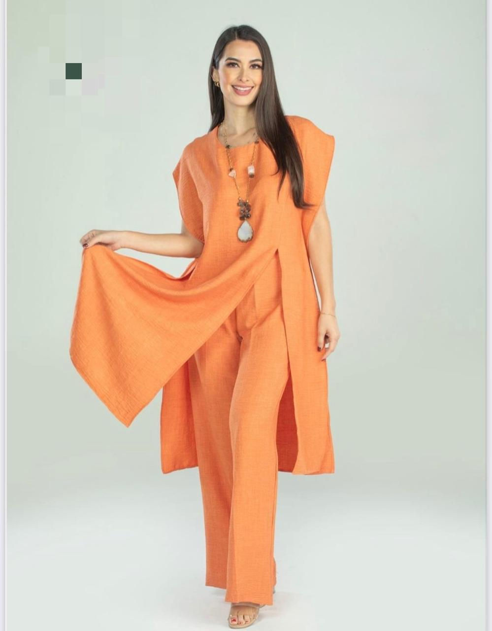 Conjunto de blusa larga y pantalón