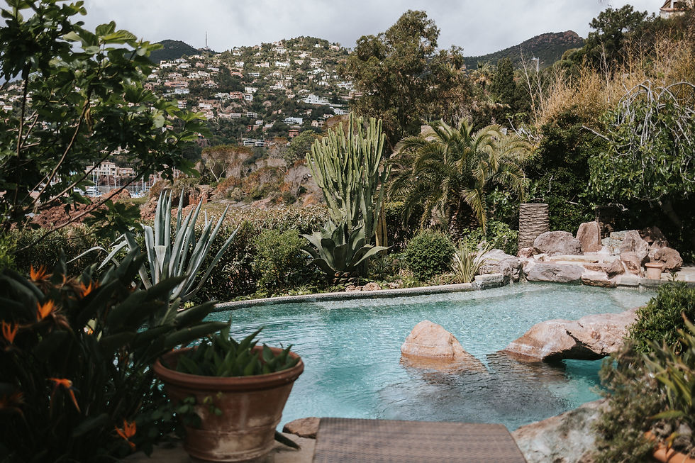 French Riviera property, with sea view, for your intimate wedding