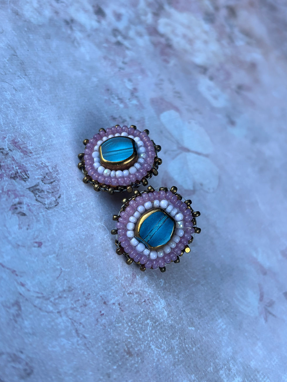 Thumbnail: Stud Series! 